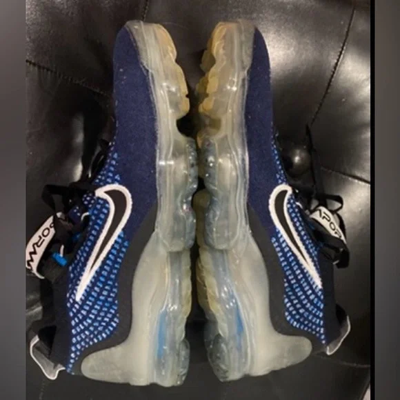 Nike Navy and Black Running Shoes 4.5Y - Picture 12 of 15